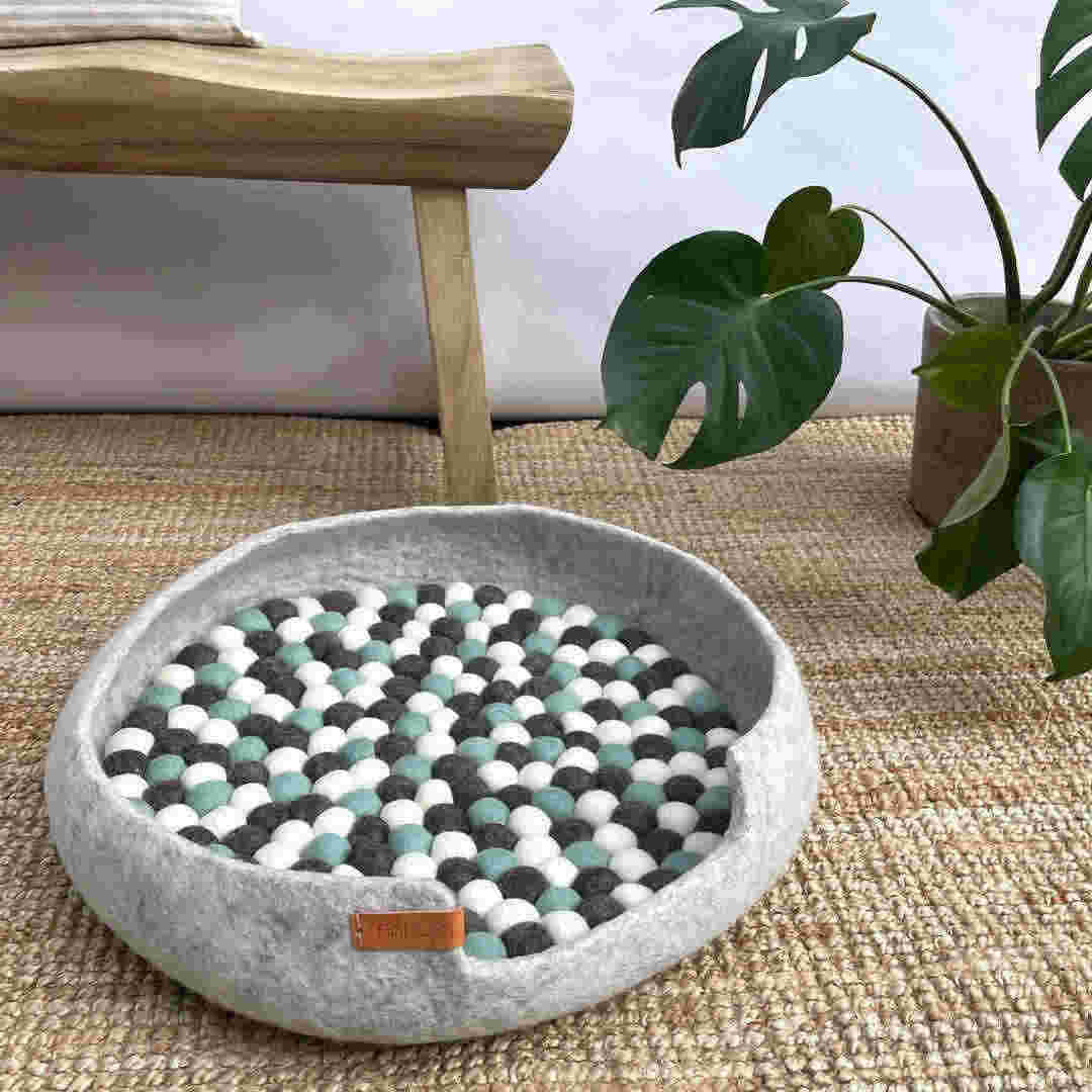 LIT DESIGN FEUTRE NATUREL CHAT CHIEN ROND LIT DESIGN FEUTRE NATUREL CHAT CHIEN ROND