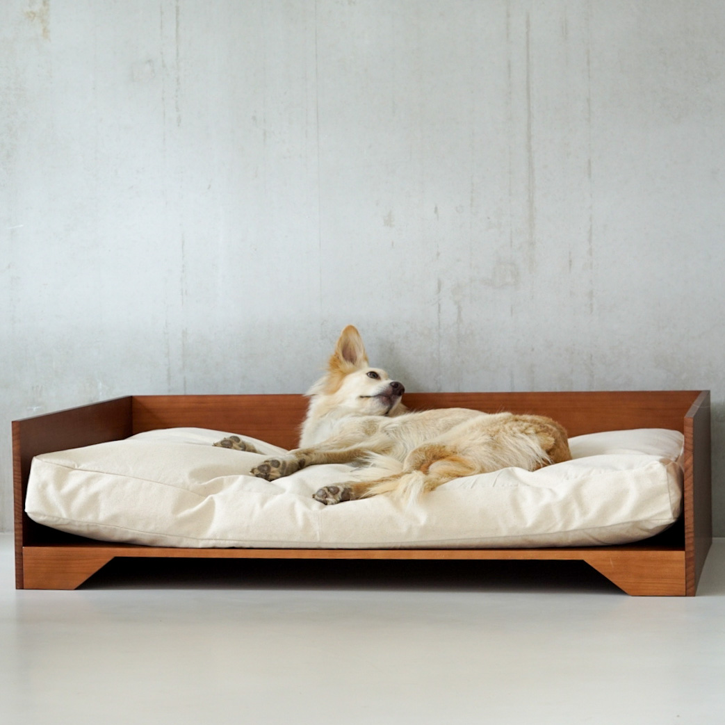 canapé en bois design pour chien et chat STUDIO canapé en bois design pour chien et chat STUDIO