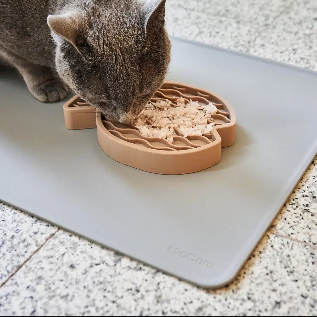 Tapis design pour gamelle de chat - TOVA